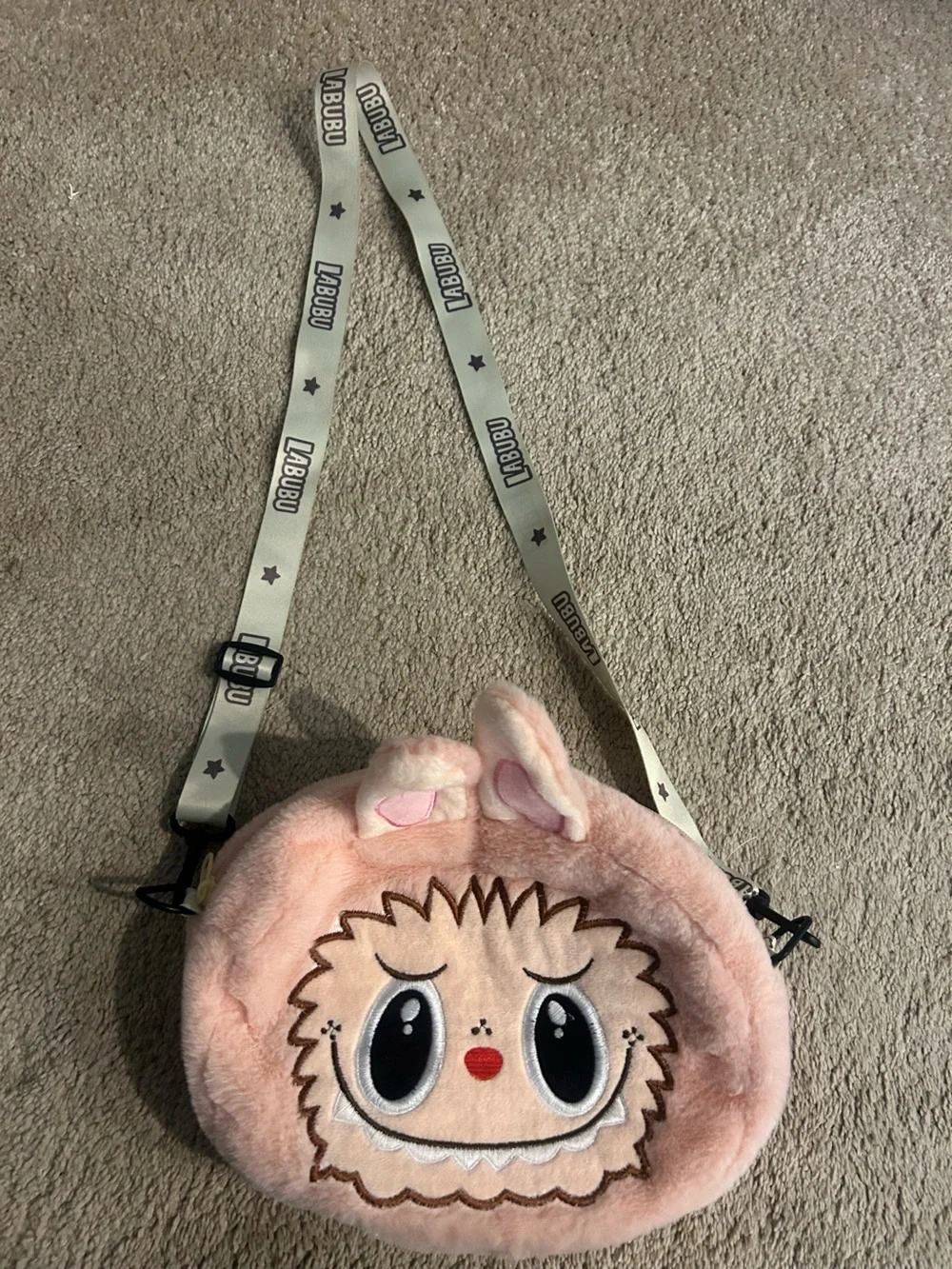 Labubu adorable pink